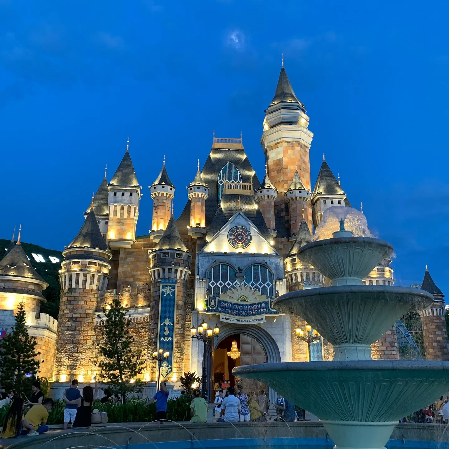 VinWonders Nha Trang 2025: The Comprehensive Guide to the "Park of Records"