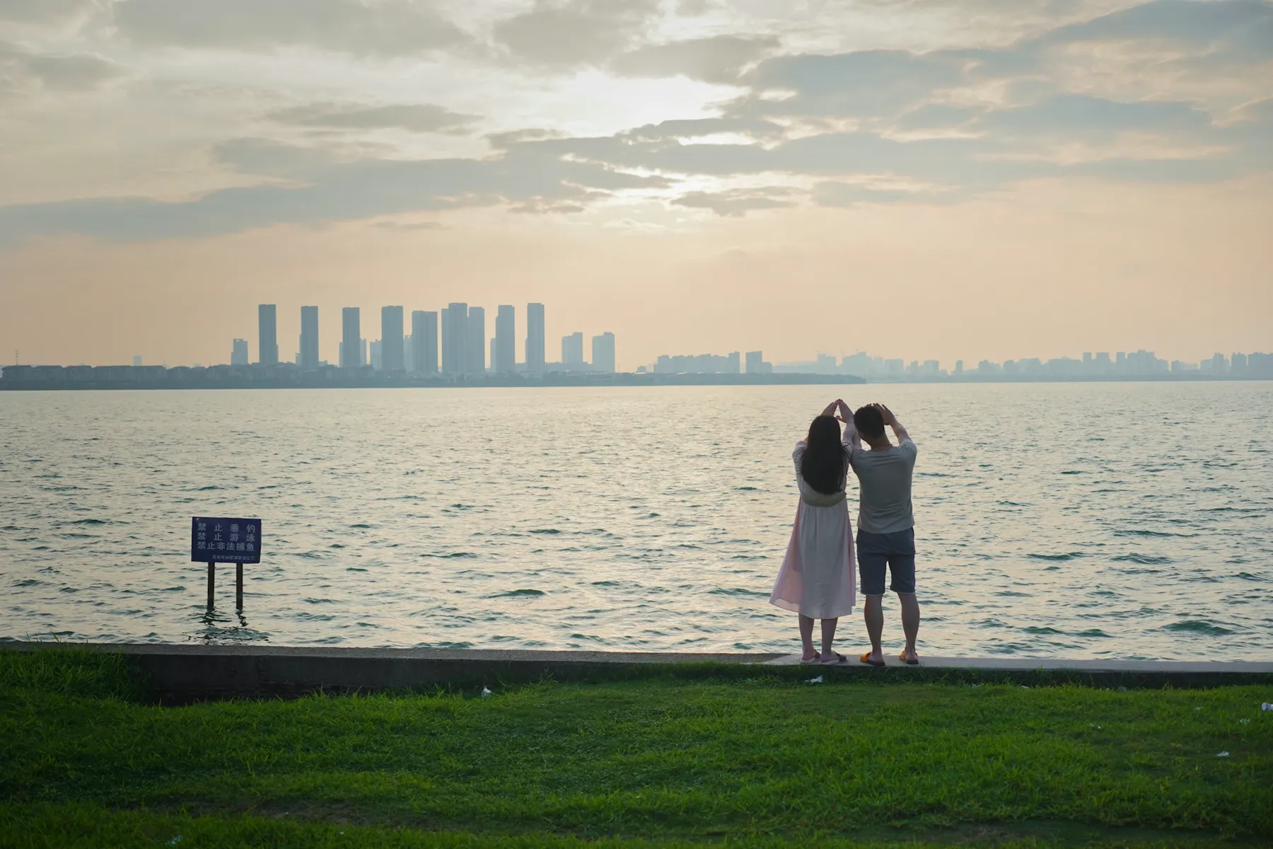 Couples' Guide to Melbourne: 20 Most Romantic Experiences to Share